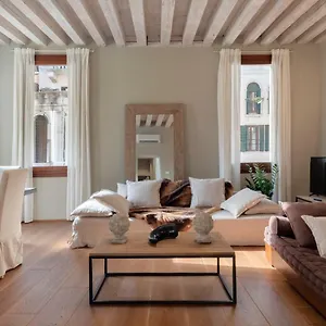  Appartement Bridge Of Sighs Luxurious